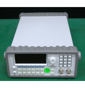 Function/Arbitrary Waveform Generator